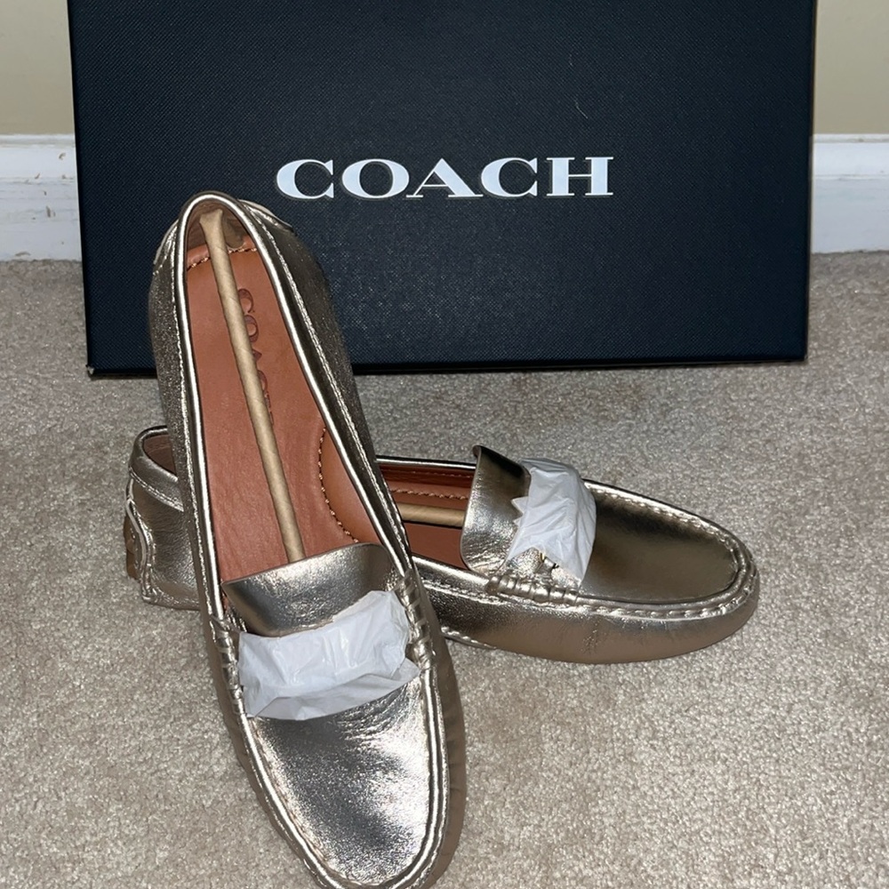 COACH Crosby Driver Loafers Turnlock Shoes Womens Metallic Champagne Leather